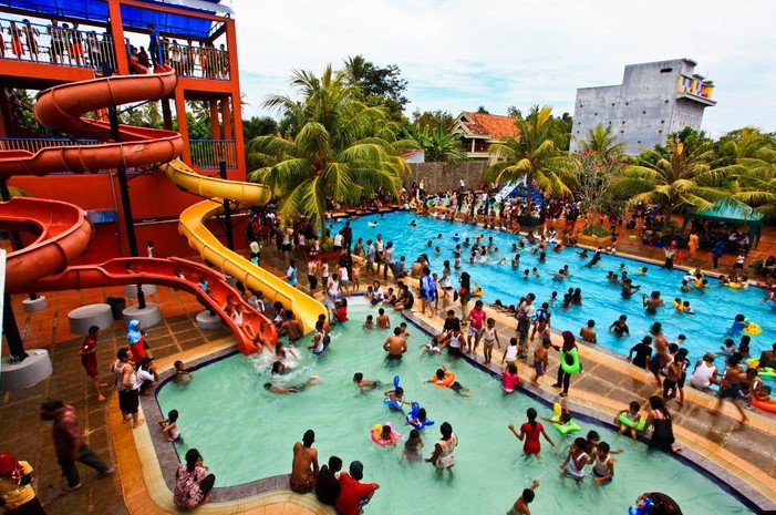 5 tempat wisata kolam berenang di Batam kreatif